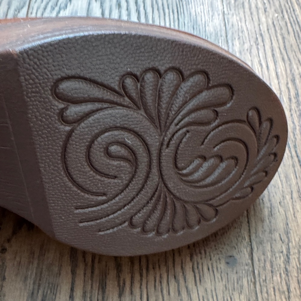 boc born Chestnut Brown Platform Ankle Boots 6 - Picture 7 of 9